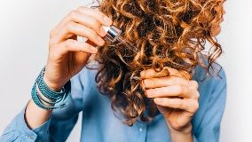 透明质酸可以给您带来光泽，健康的头发吗？
